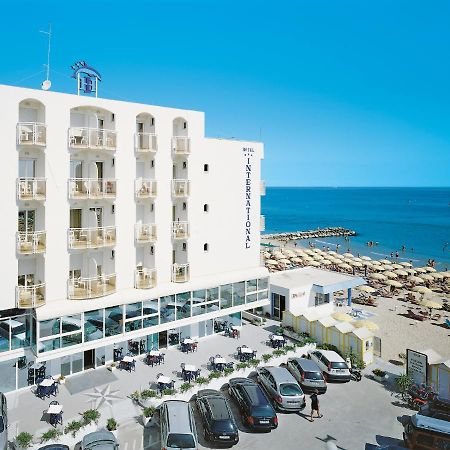 Hotel International Direttamente Sulla Sabbia Мисано Адриатико Екстериор снимка